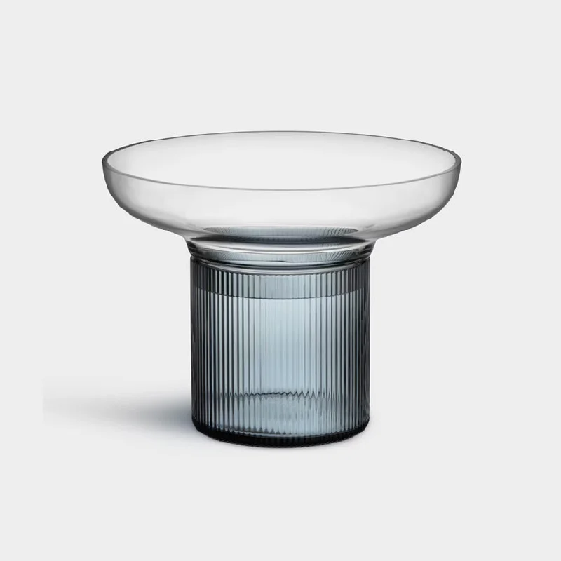 Minimalist white table tray-Orrefors | Ensemble Vase