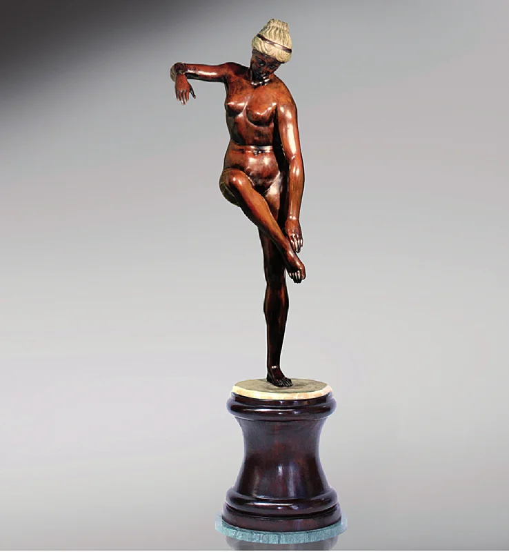 Modern acrylic vase decor-Bathing Venus Bronze Statue